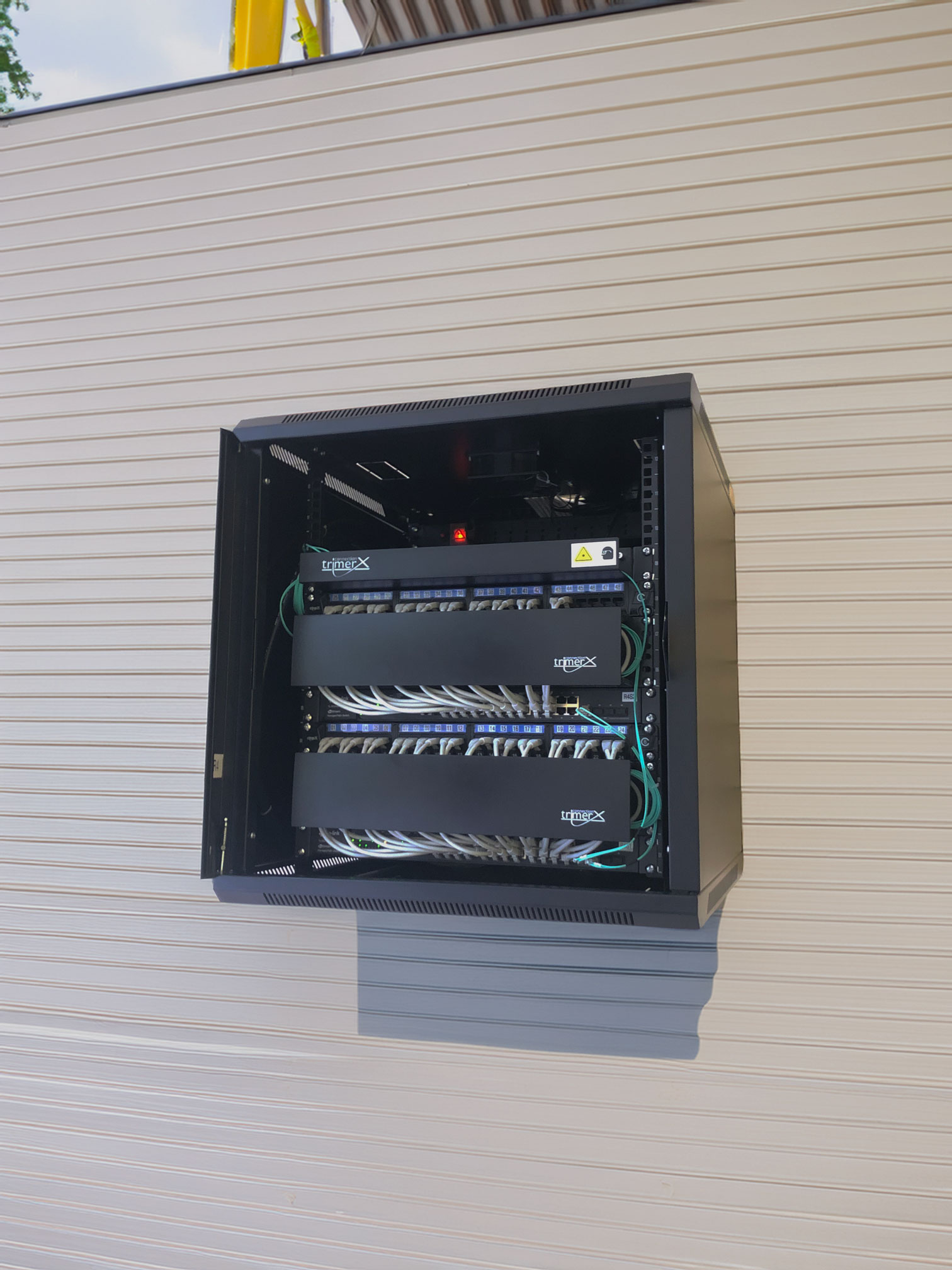 Caos Hub - Inicio - Rack patio